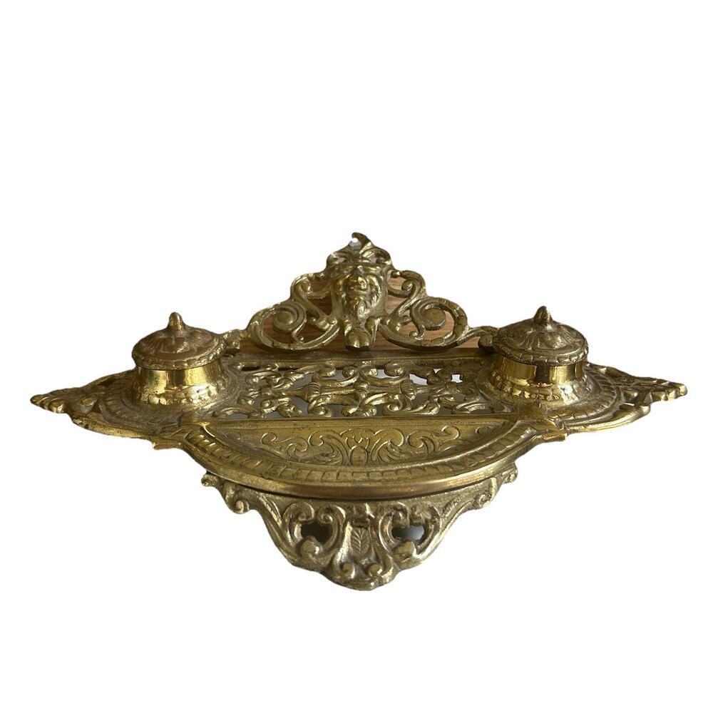 Vintage Brass Lion Head Victorian Empire Double Inkwell Stand Office Home Decor